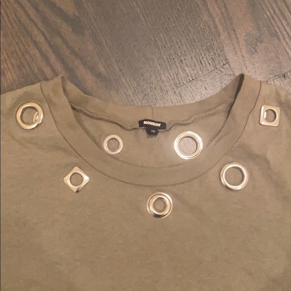 Monrow Vintage Grommet Tee - Picture 3 of 3